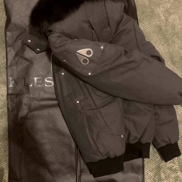 BRAND NEW W/ TAGS MOOSE KNUCKLES                  ORIGINAL BALLISTIC BOMBER FUR. - Picture 5 of 8